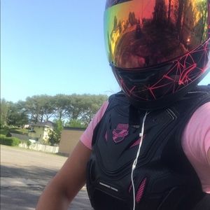 Meet your Posher, Leslie Jade